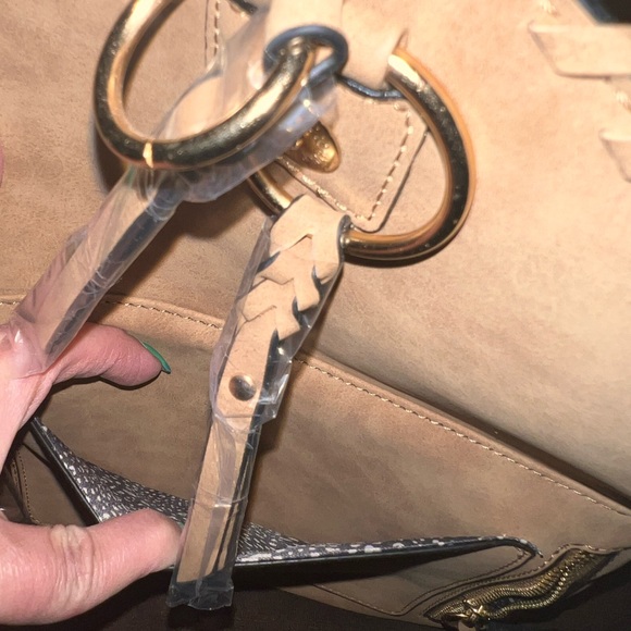 Tan boho purse nwt - Picture 4 of 5